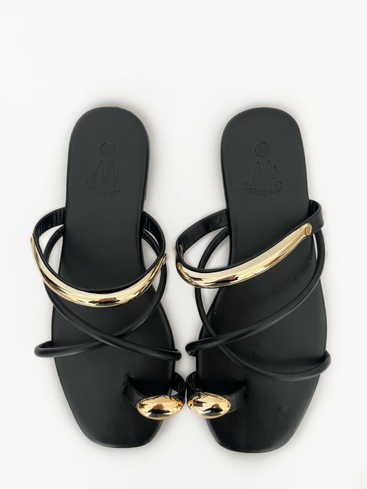 Chinelo Cleo