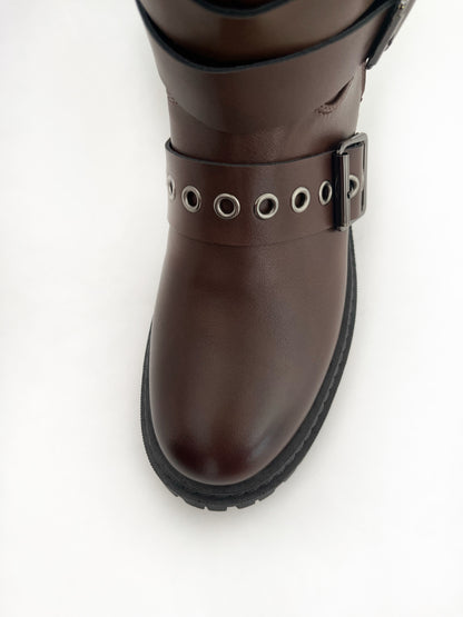 Bota Buckle