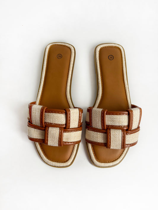 Chinelo Bali