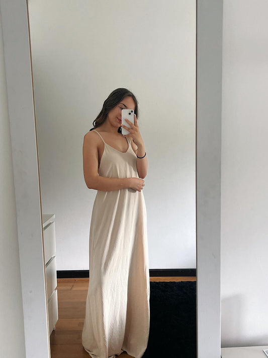 VESTIDO COMPRIDO
