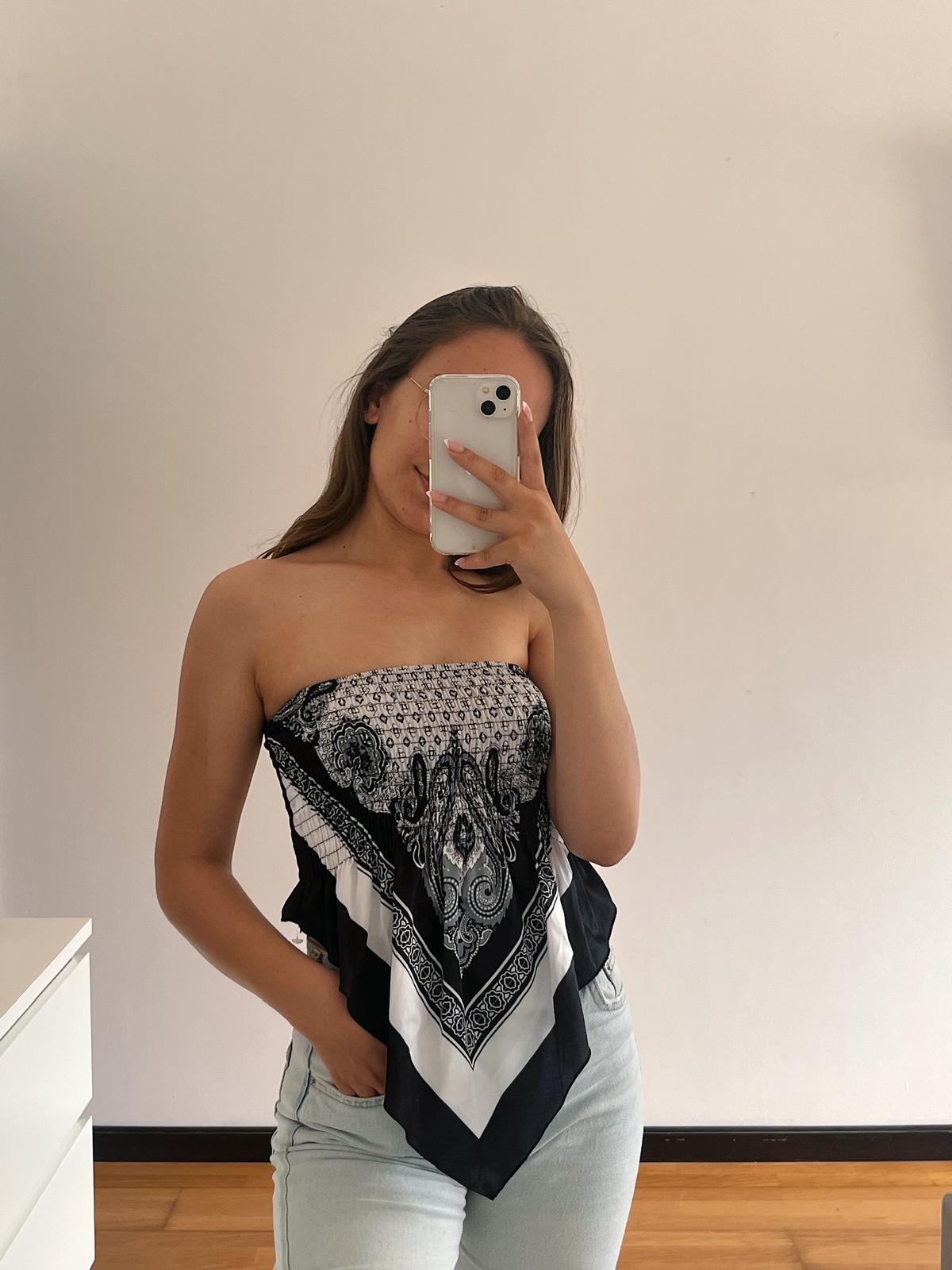 TOP ESTILO LENÇO