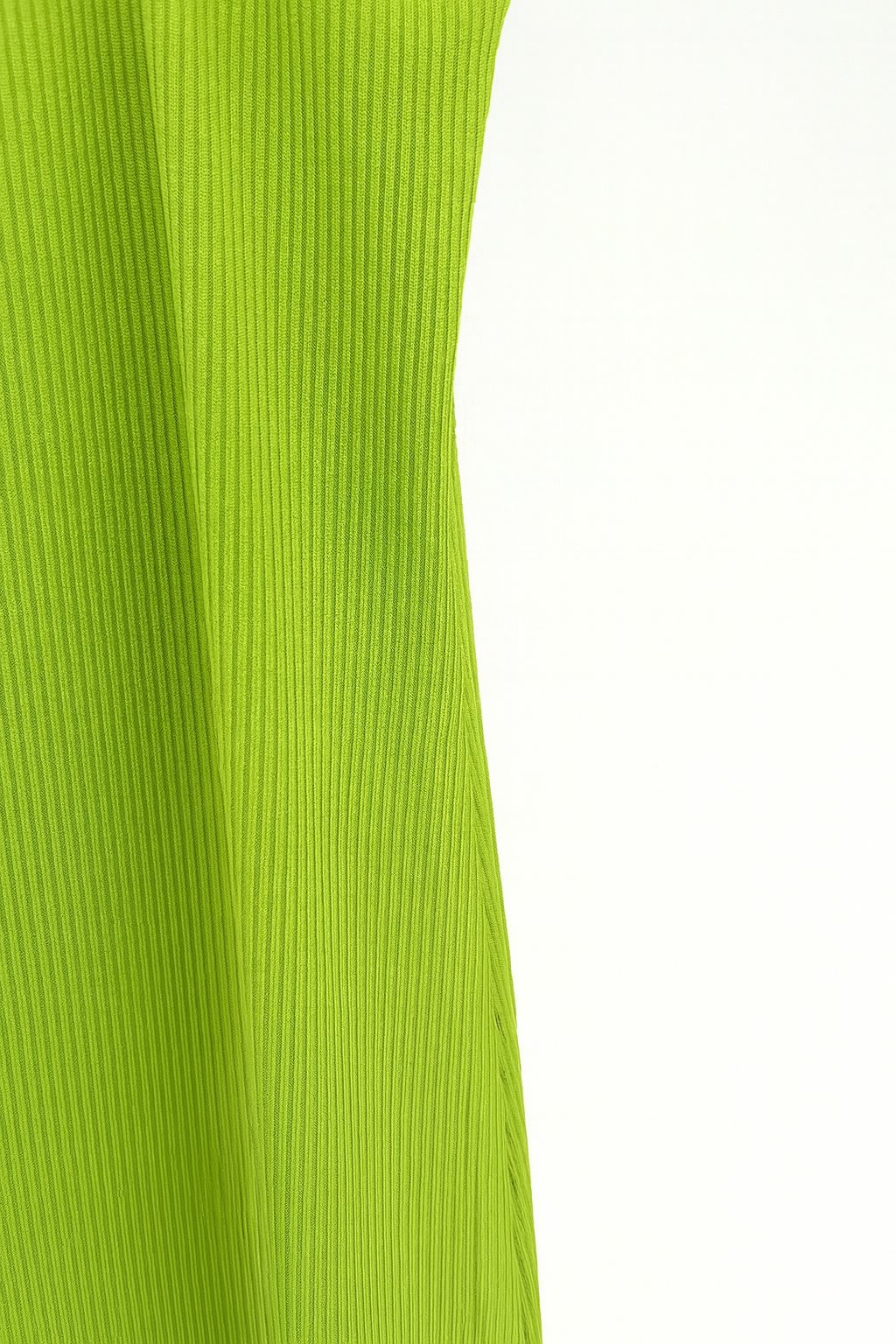 VESTIDO CURTO DE ALÇAS